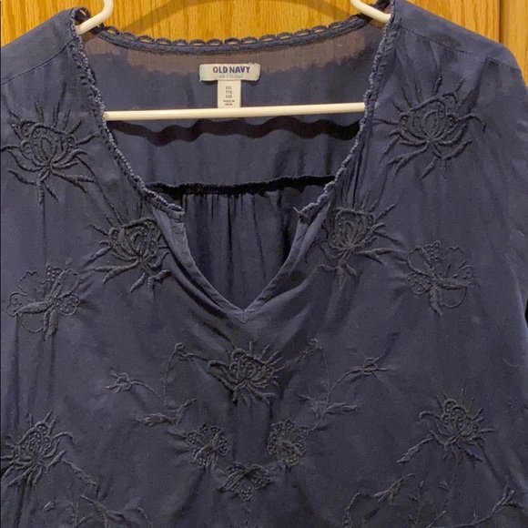 Old Navy Blouse - Picture 6 of 6